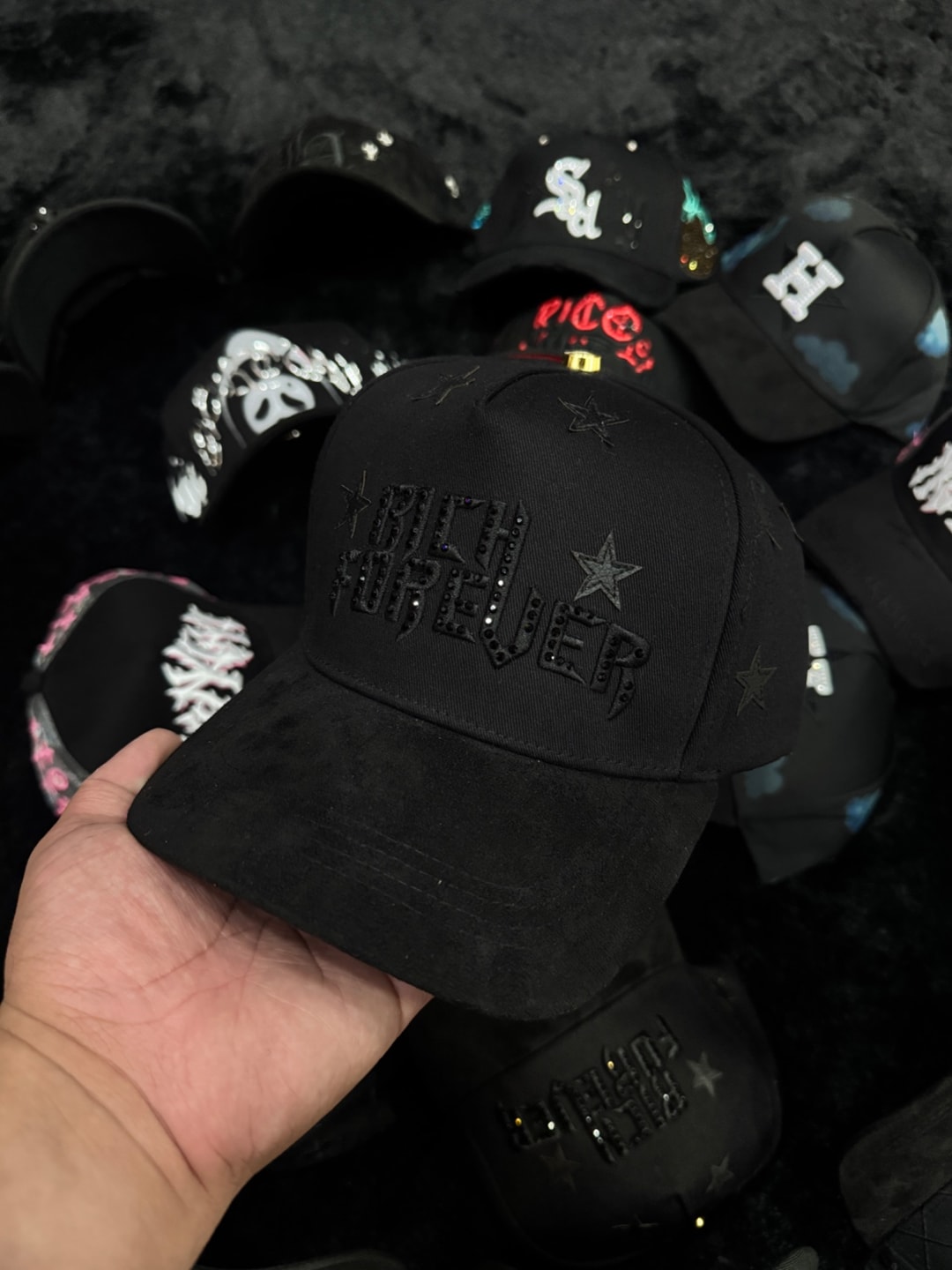 GORRA BÉLICA RICH FOREVER