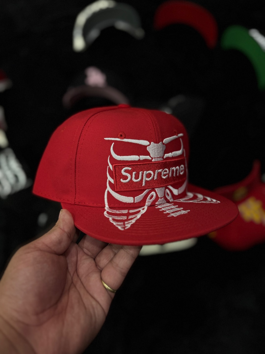 GORRA SUPR3M SKELERON RED